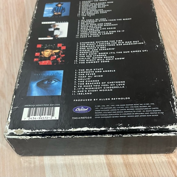 Garth Brooks The Limited Series 6 C.D Boxed Set. - Picture 7 of 8